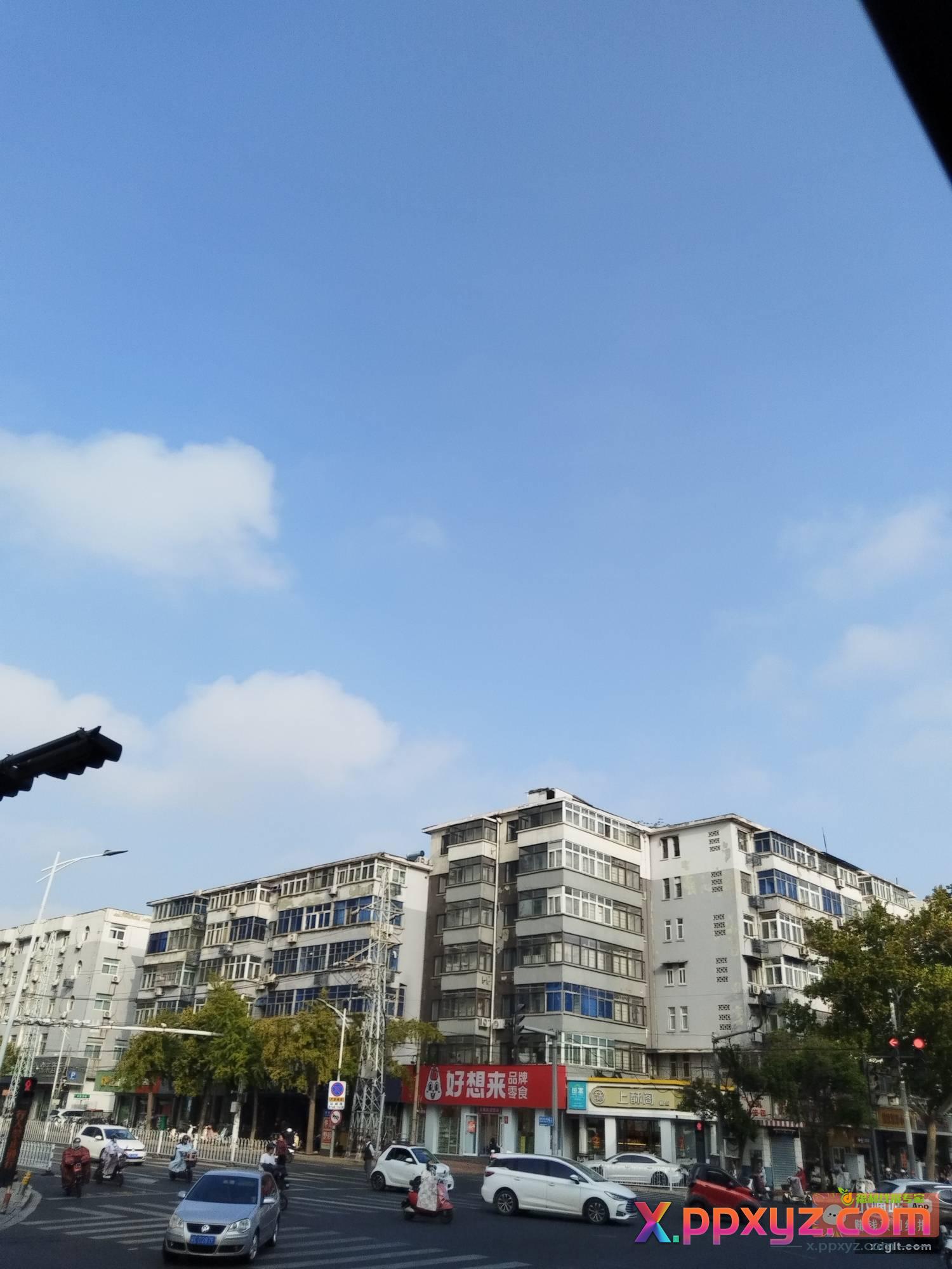 蓝天白云 秋高气爽 秋风拂面 - PPXYZ资源网