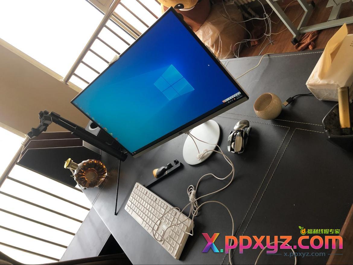 这个二手电脑大约值多少钱老哥们帮看看 - PPXYZ线报