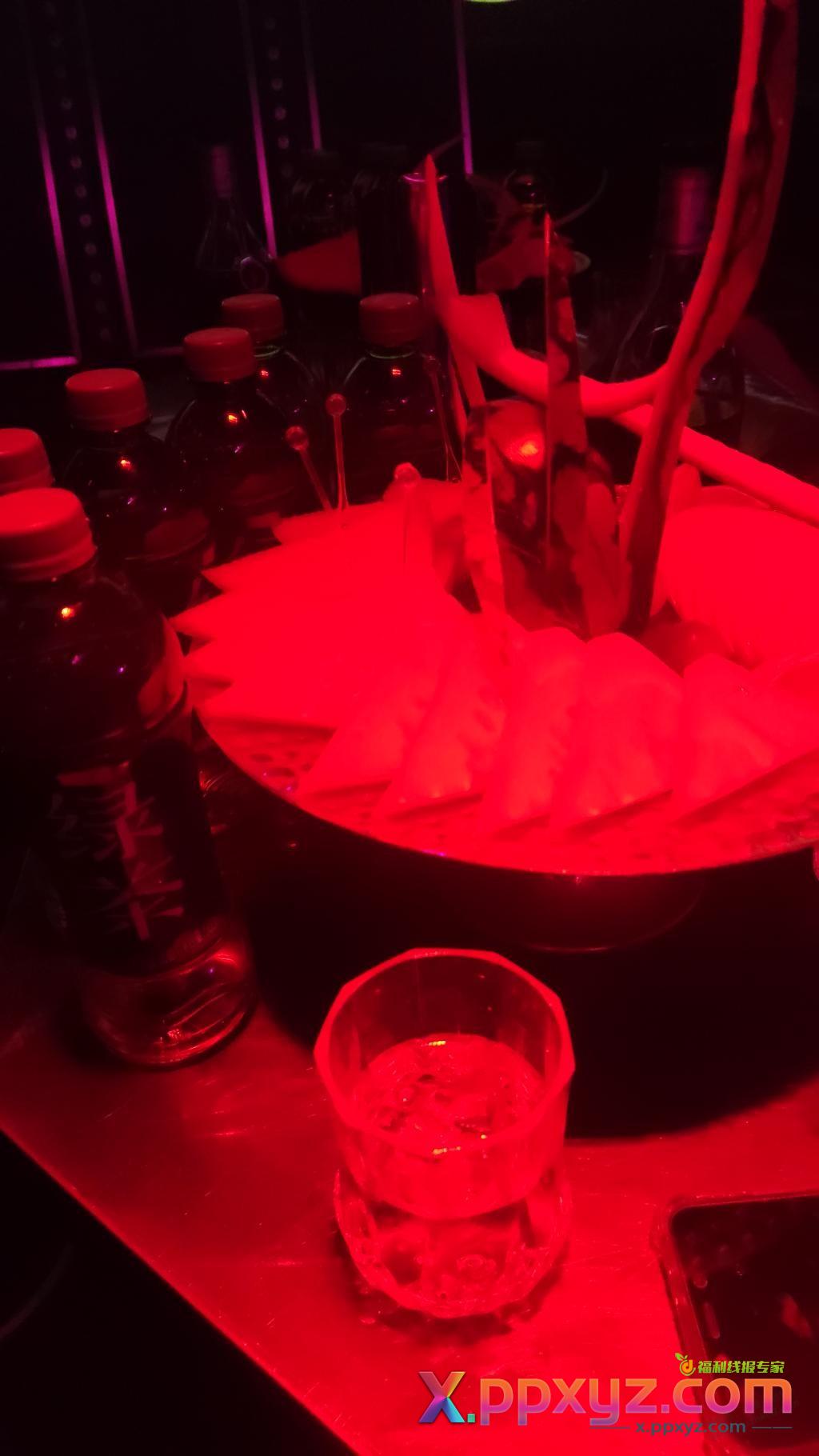 第一次去酒吧，如何装老手，在线等 - PPXYZ线报